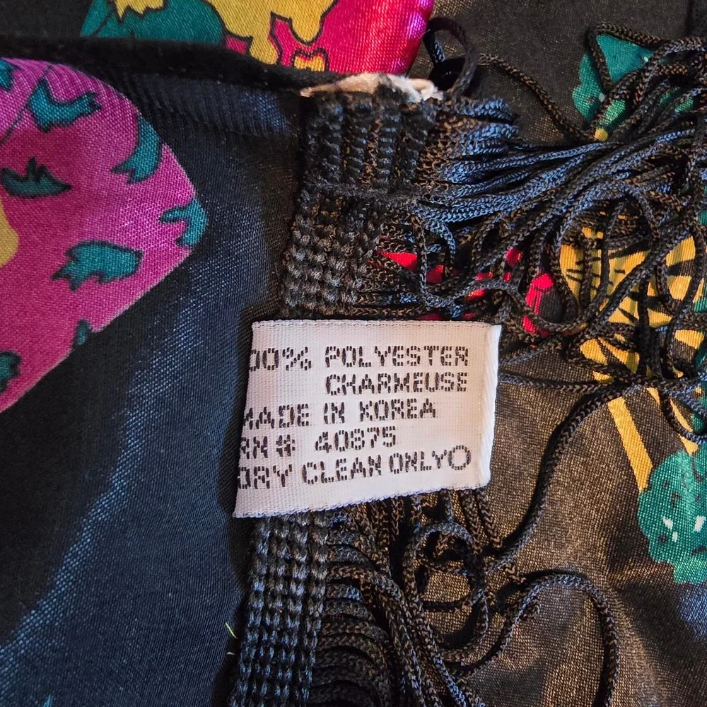 Vintage Diane Von Furstenberg Black Scarf Wrap Holiday Treasures Shawl DVF - Picture 4 of 5